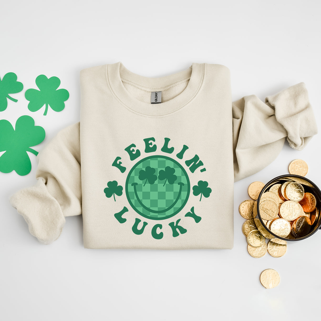 Feelin Lucky Checkered Smiley Face | Sweatshirt