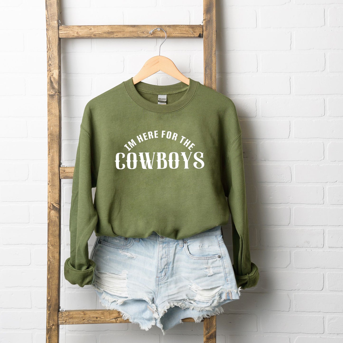 I'm Here For The Cowboys | Sweatshirt