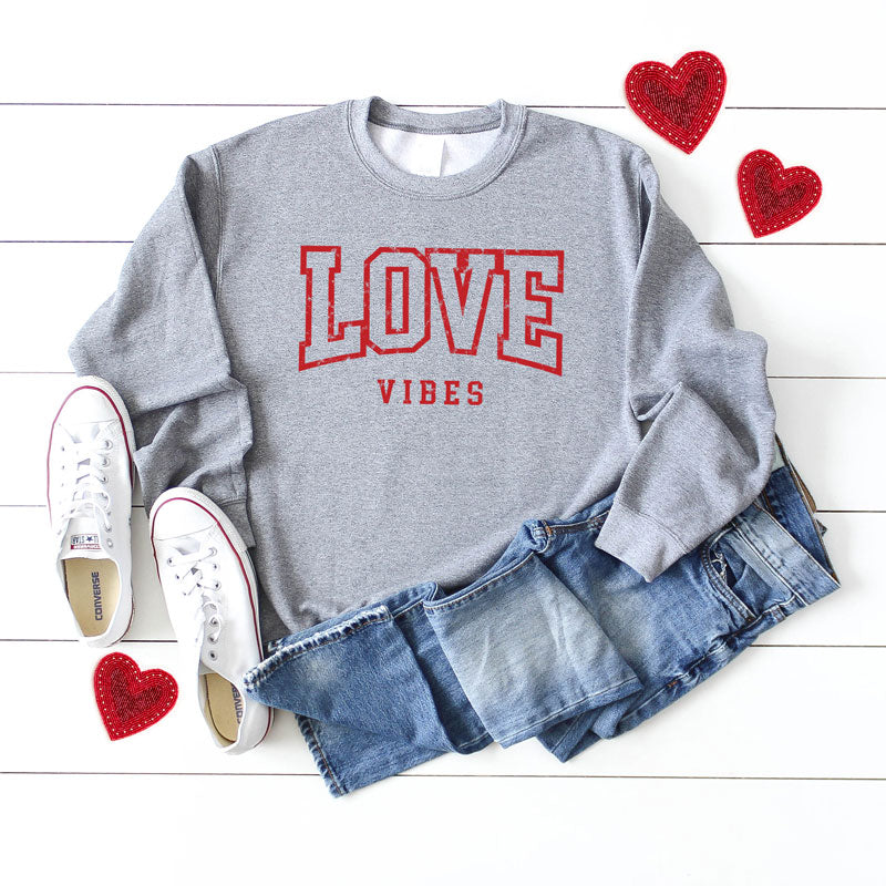 Love Vibes Varsity | Sweatshirt
