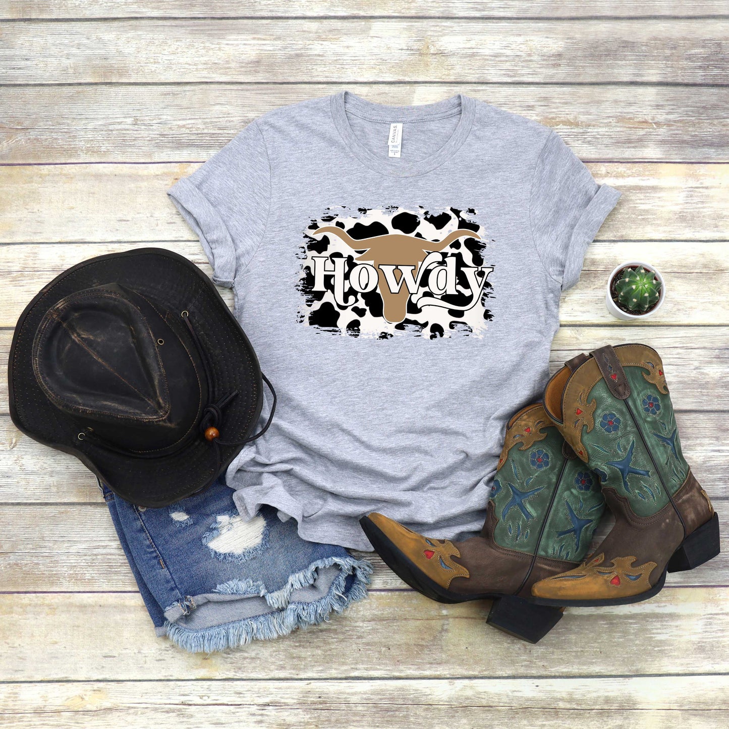 Howdy With Cow Print | Short Sleeve Graphic Tee