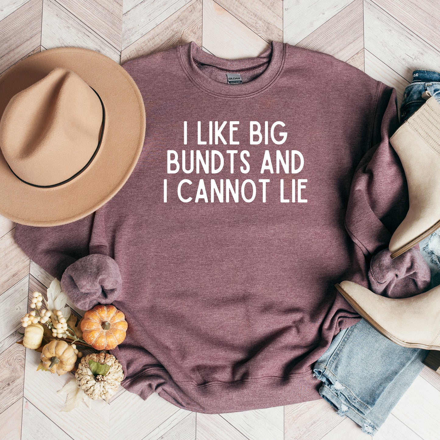 I Like Big Bundts | Sweatshirt