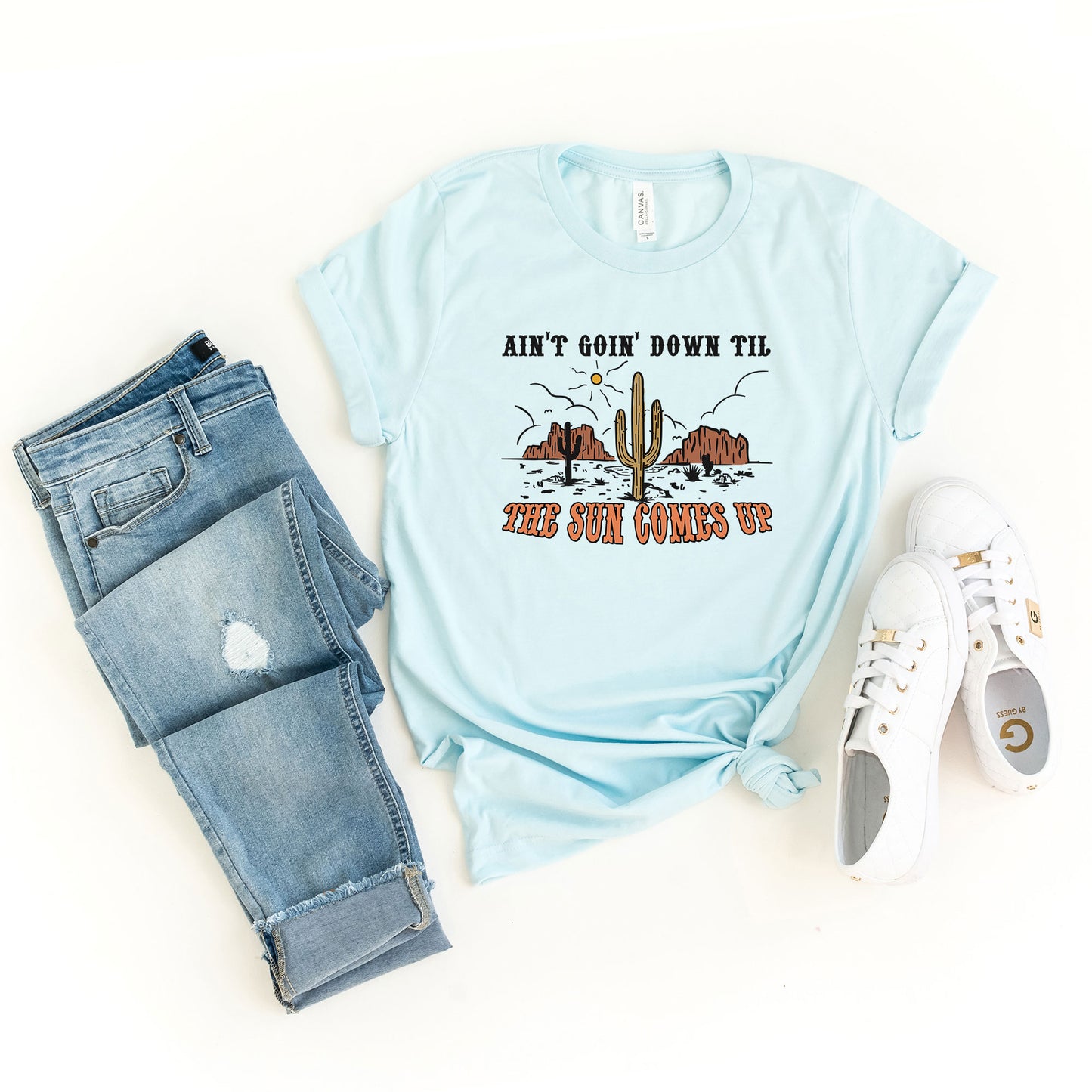 Retro Ain't Goin' Down | Short Sleeve Graphic Tee