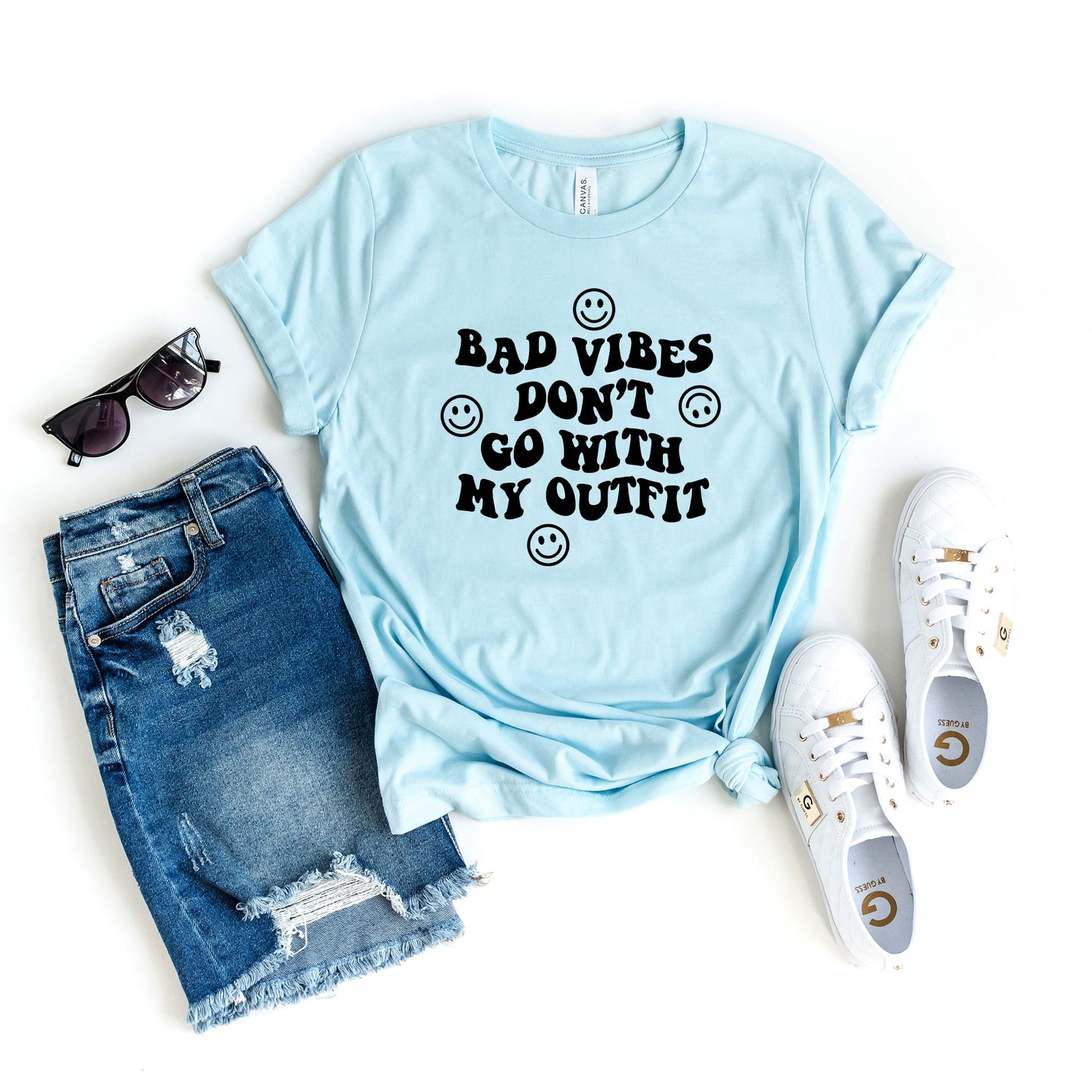 Don't Go With My Outfit Smiley Face | Short Sleeve Graphic Tee