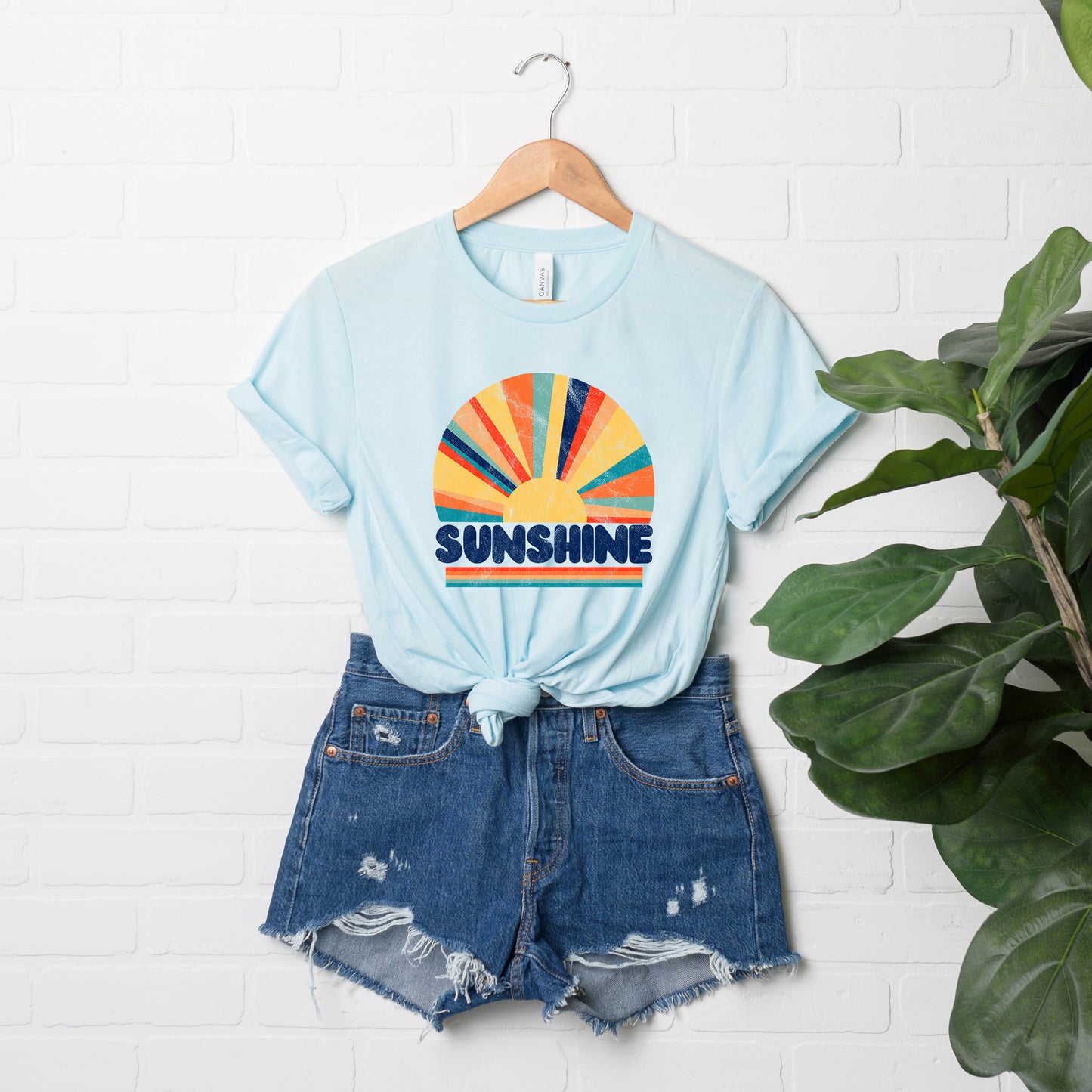 Retro Sunshine Rays | Short Sleeve Graphic Tee