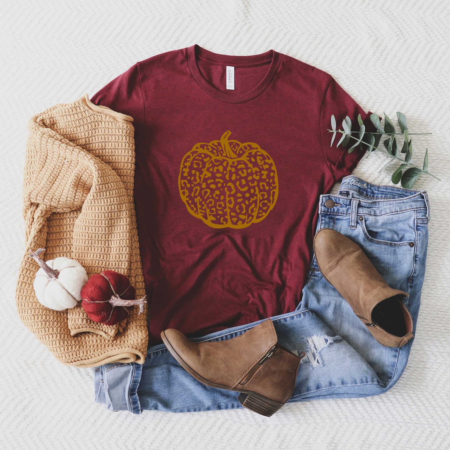 Brown Leopard Pumpkin | Short Sleeve Graphic Tee