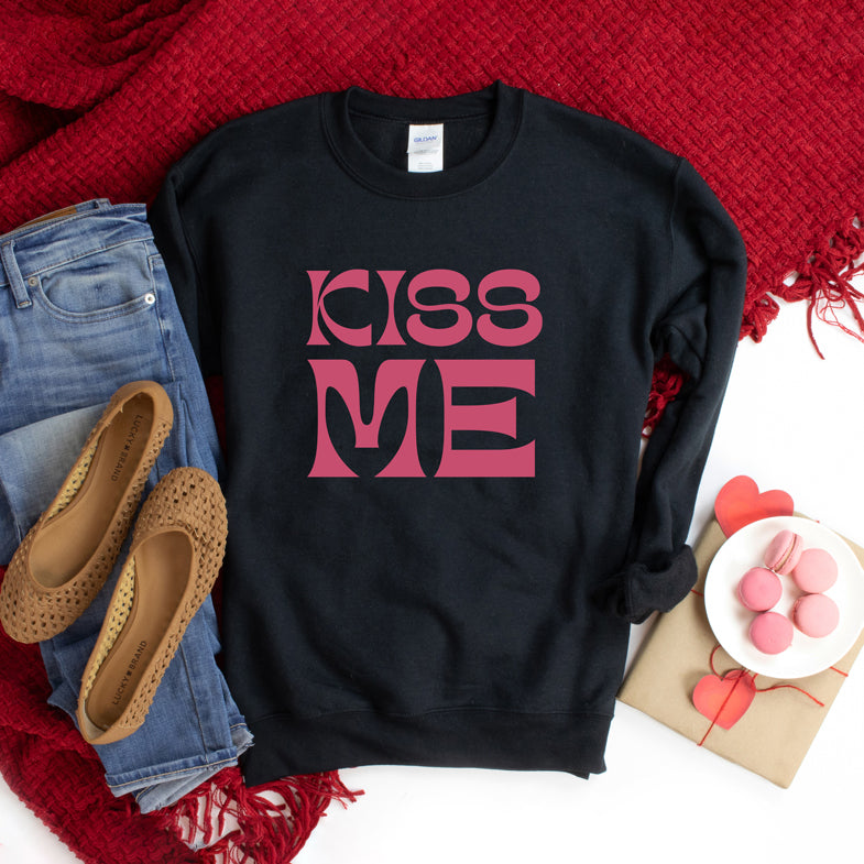 Kiss Me | Sweatshirt