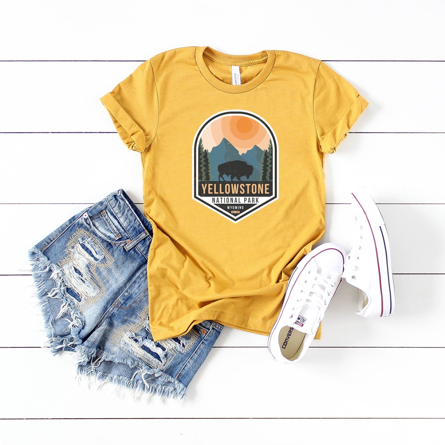 Yellowstone National Park Badge | Short Sleeve Graphic Tee