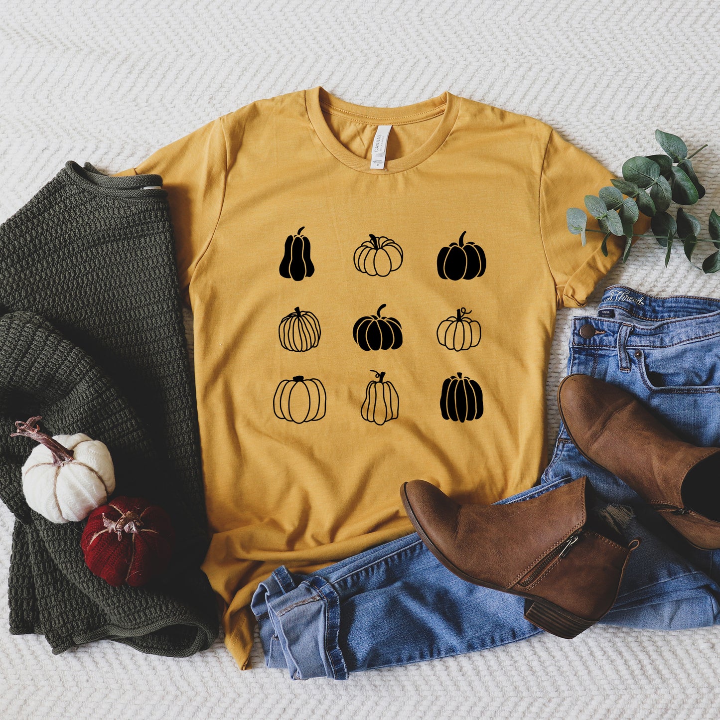 9 Pumpkins | Short Sleeve Graphic Tee