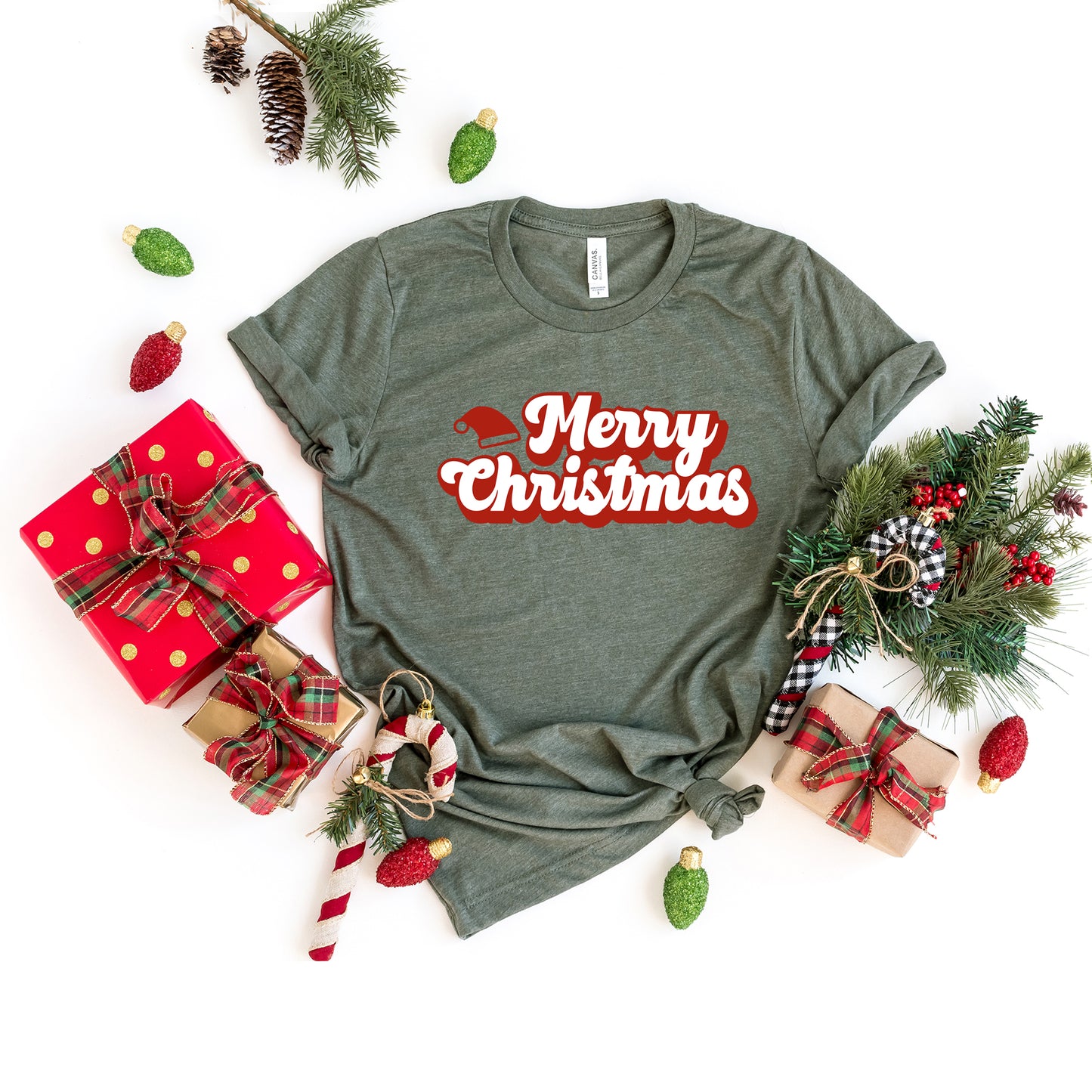 Merry Christmas Hat | Short Sleeve Graphic Tee