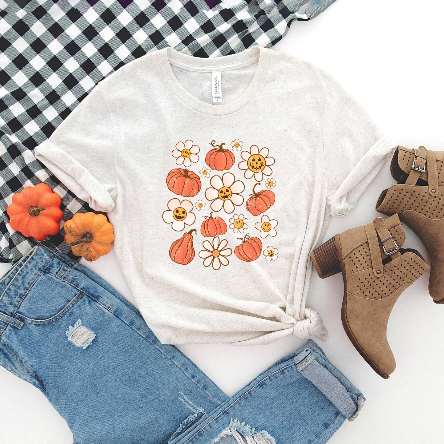 Distressed Flowers And Pumpkins | Short Sleeve Crew Neck
