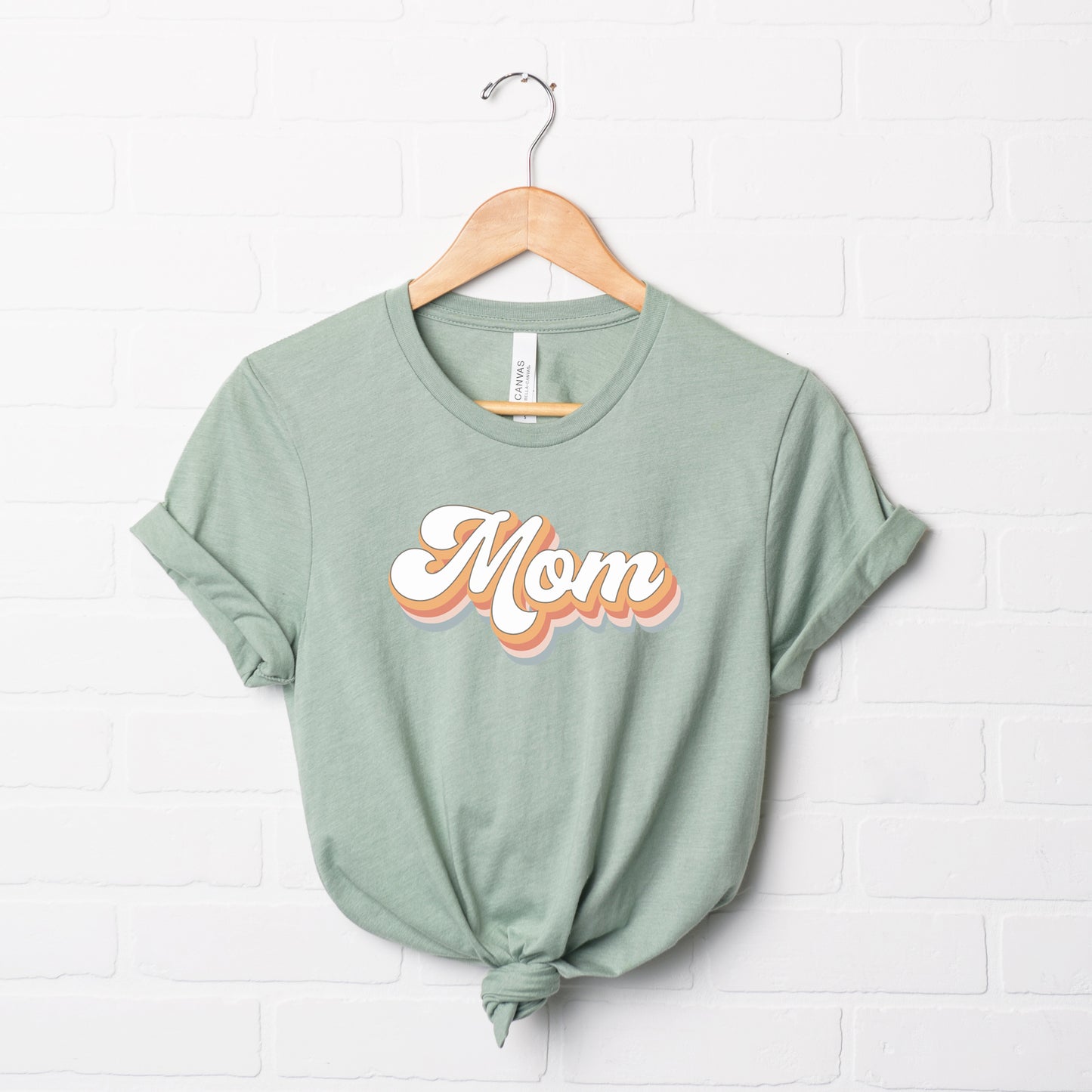 Mom Retro | Short Sleeve Graphic Tee