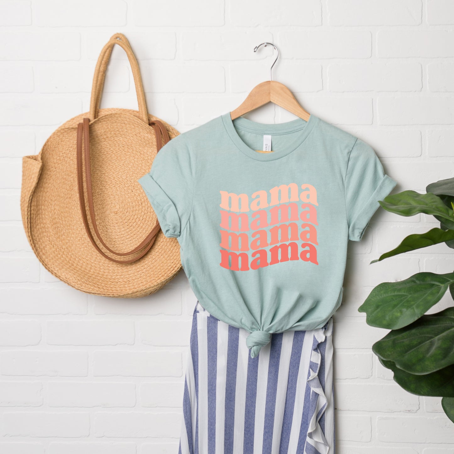 Retro Mama Wave | Short Sleeve Graphic Tee