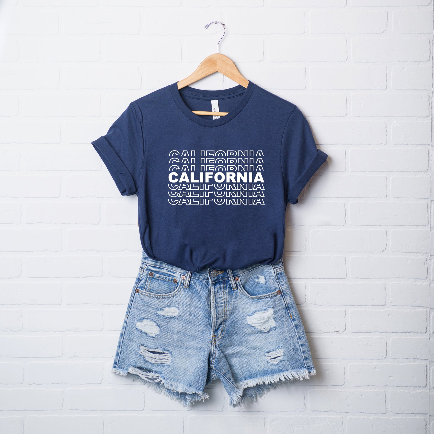 California | Short Sleeve Graphic Tee