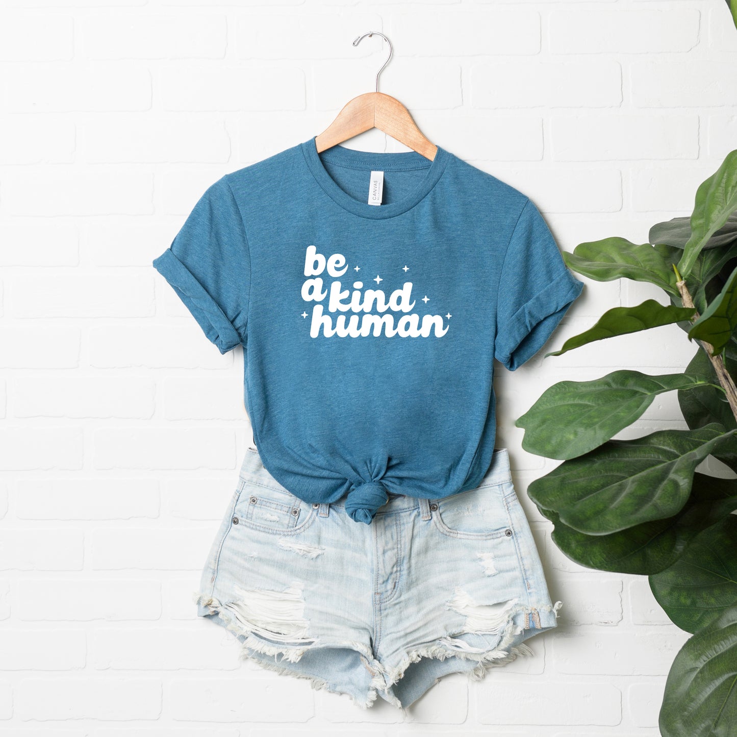Be A Kind Human Stars | Short Sleeve Graphic Tee