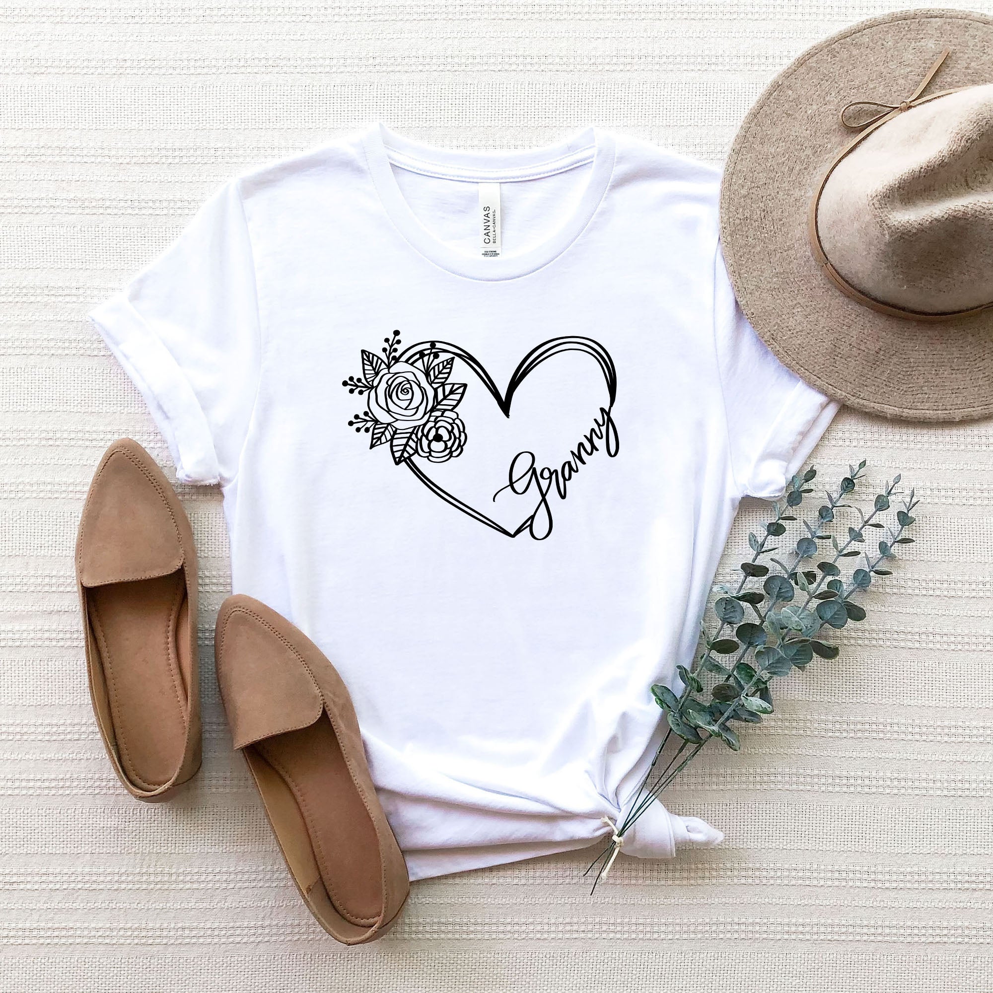 Granny Heart Outline | Short Sleeve Graphic Tee