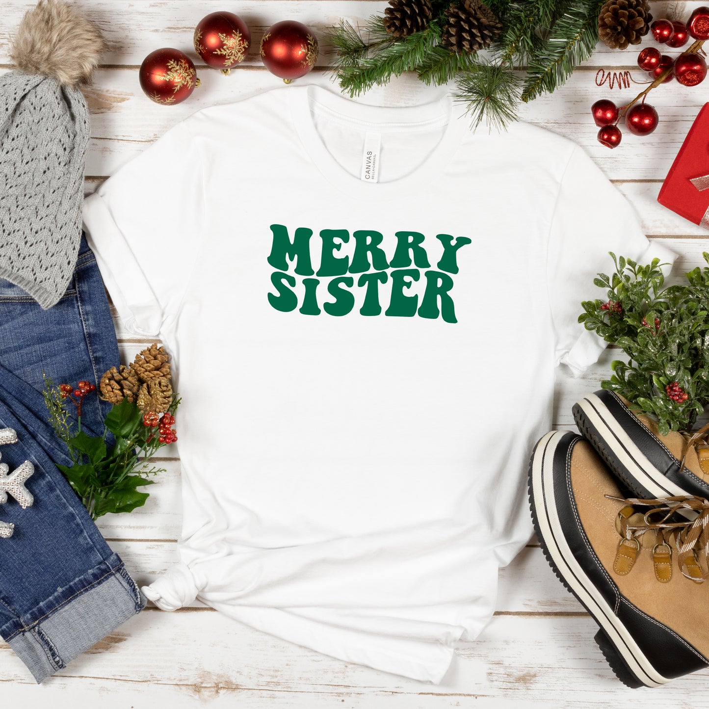 Merry Sister Wavy | Short Sleeve Graphic Tee