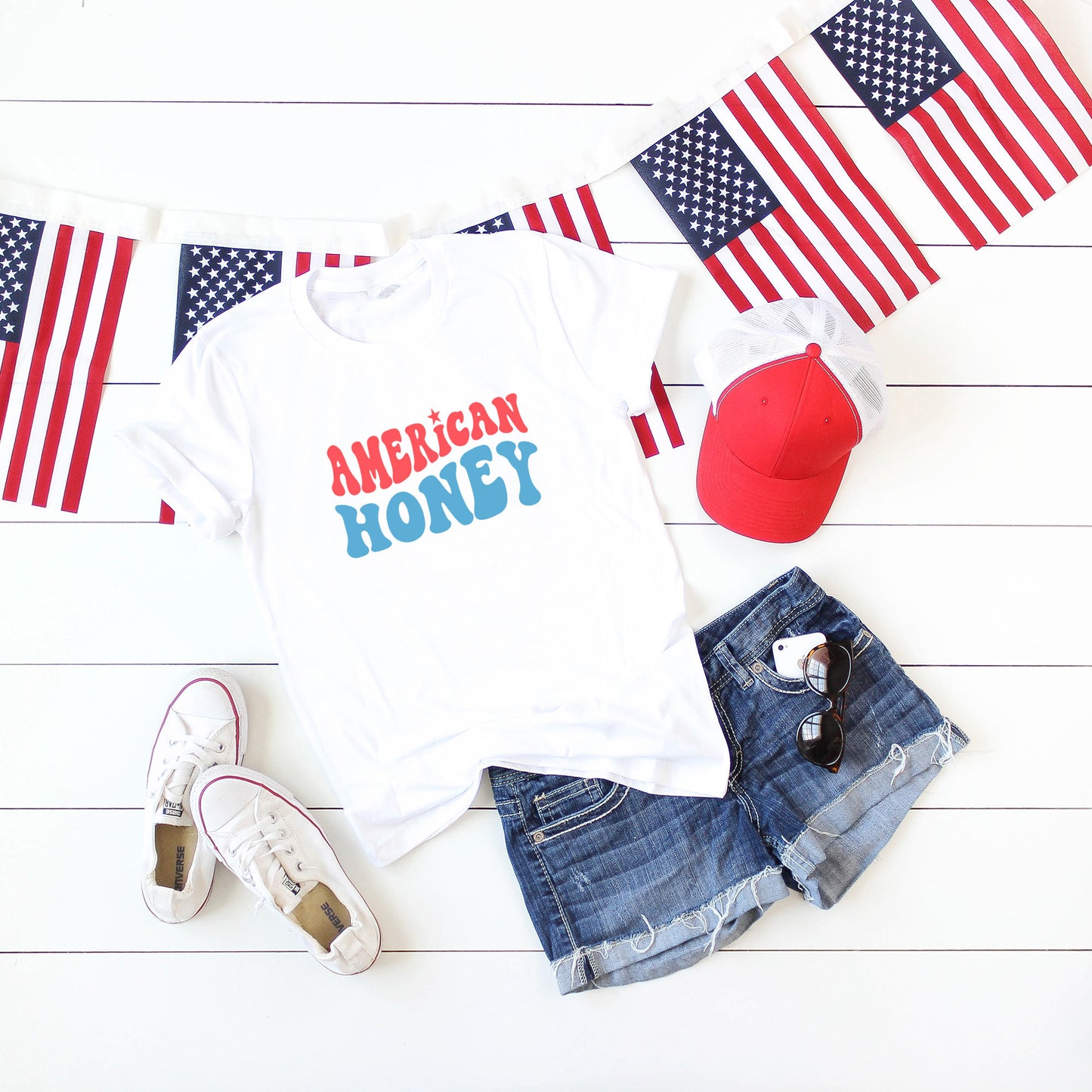 American Honey Wavy | Short Sleeve Graphic Tee