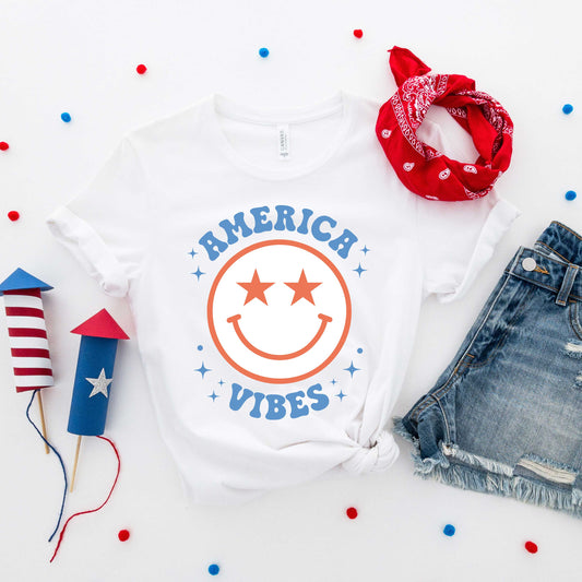 America Vibes Smiley Face | Short Sleeve Graphic Tee